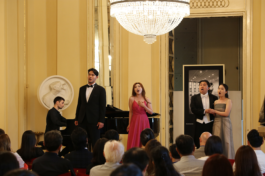 포토 갤러리 이미지