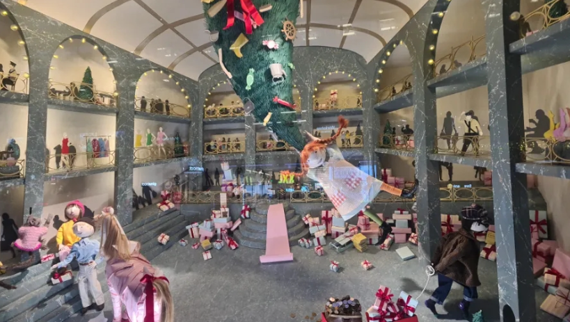NK 백화점의 크리스마스 전시 속 삐삐 