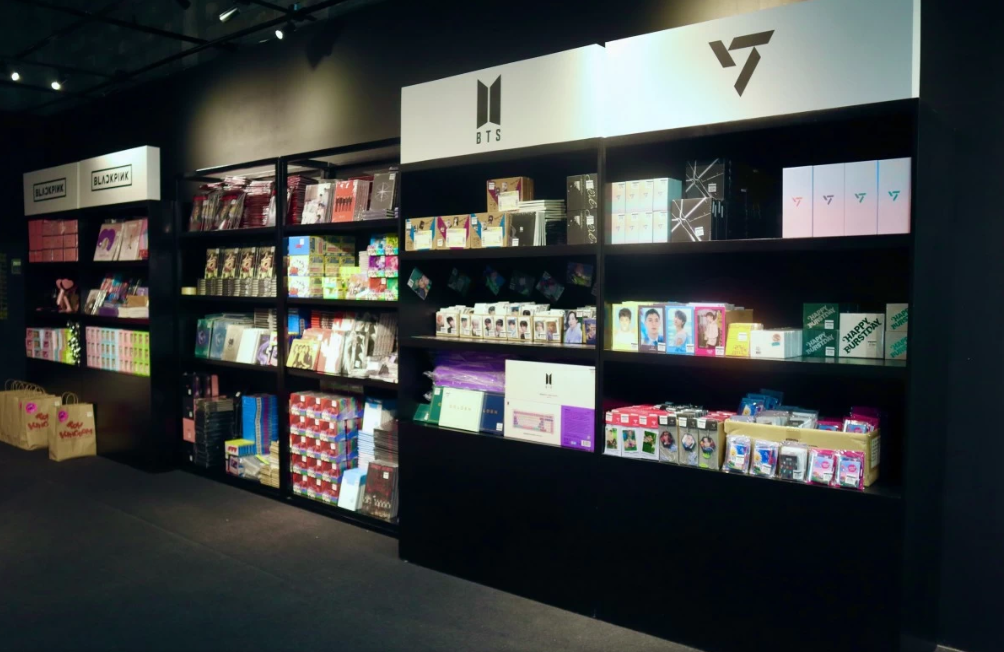 케이팝 페스타 바이 토이 킹덤(K-pop Festa by TK) 내부