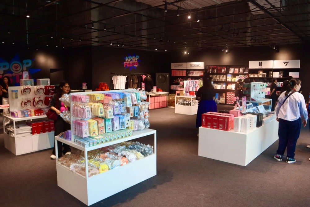 케이팝 페스타 바이 토이 킹덤'을 찾은 필리핀 소비자들