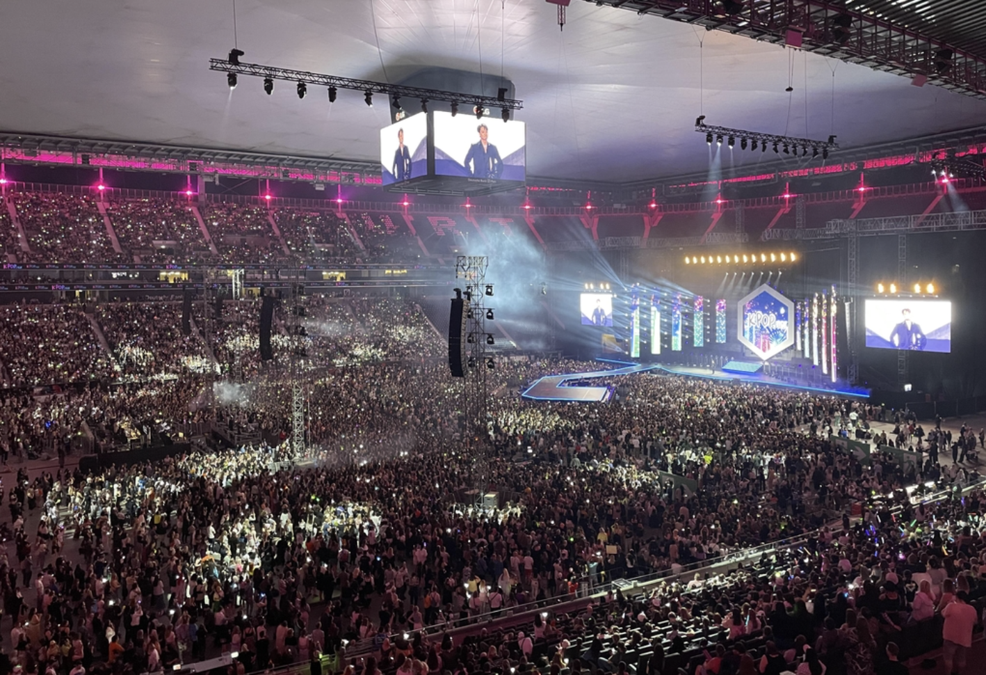 프랑크푸르트 도이체방크 파크 케이팝 공연 현장