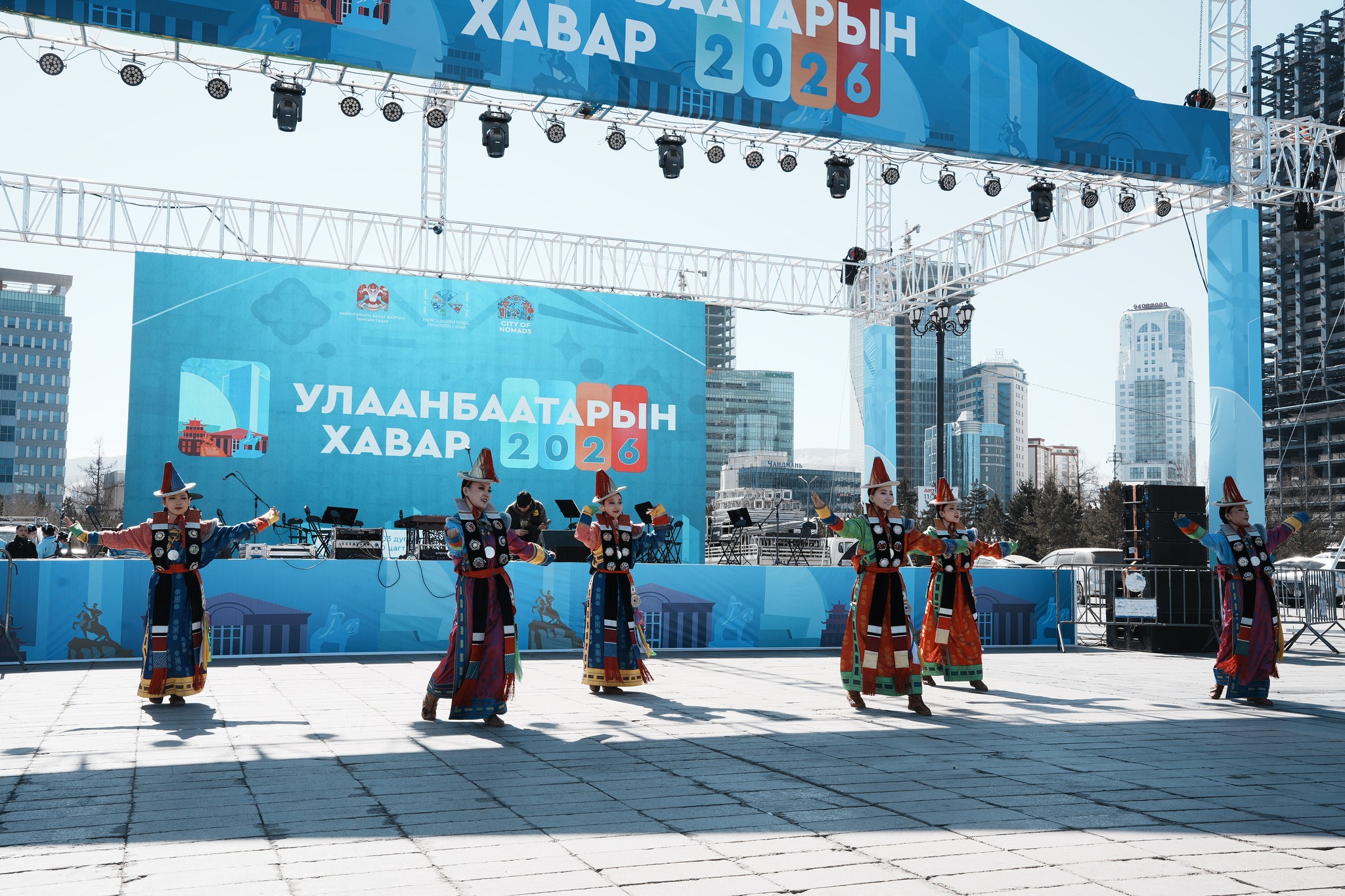 울란바타르의 봄-2026' 페스티벌, 몽골 전통무용 공연 장면