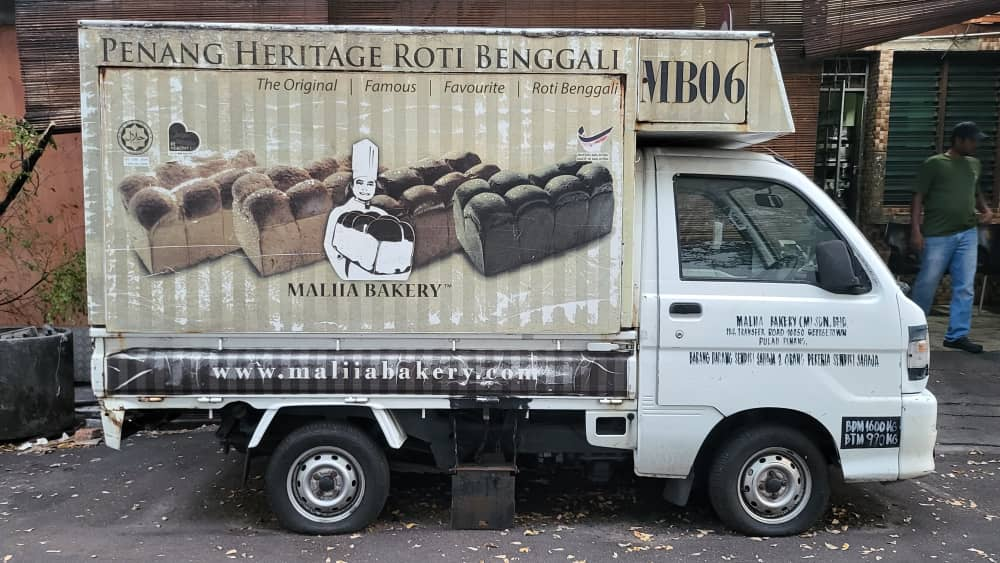로띠 뱅갈리(Roti Benggali)를 개발한 말리아 베이커리(Malia Bakery)의 배달 트럭 - 출처: 통신원 촬영