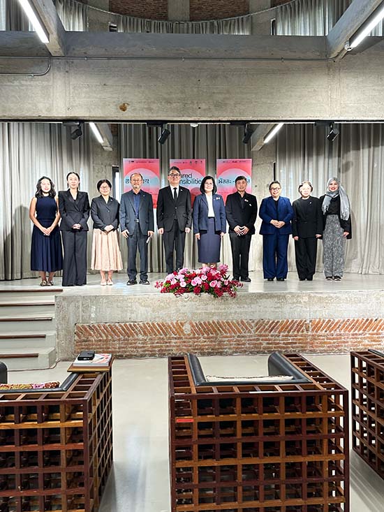 방콕 아트 비엔날레(Bangkok Art Biennale) 2026’에 참가하는 신민 작가의 작품 홍보